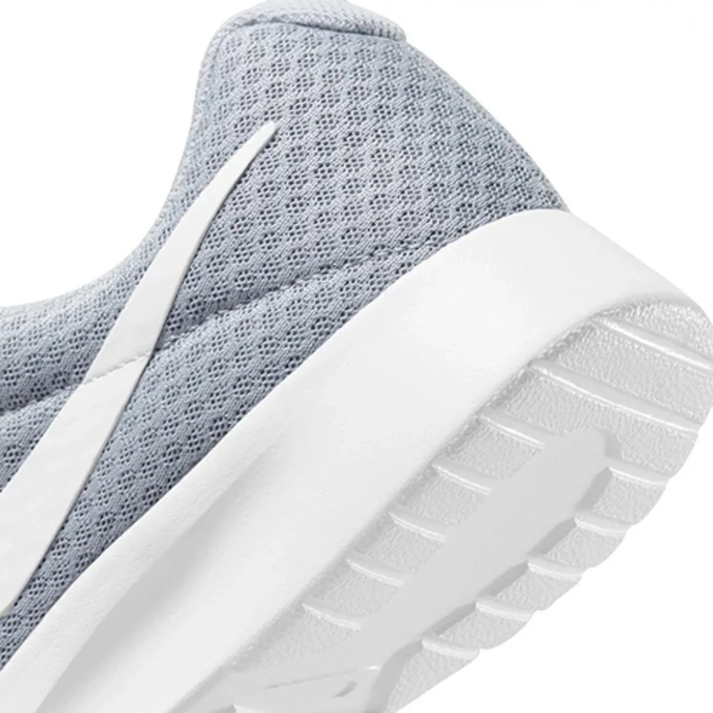 Nike Tanjun Women's Running Shoes - Picture 9 of 14